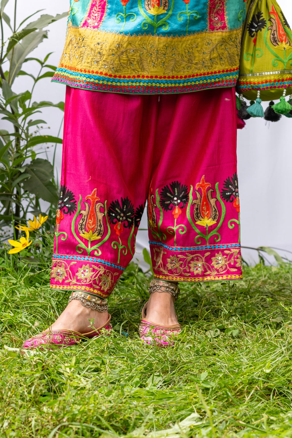 THE CHASHM-E-RANG