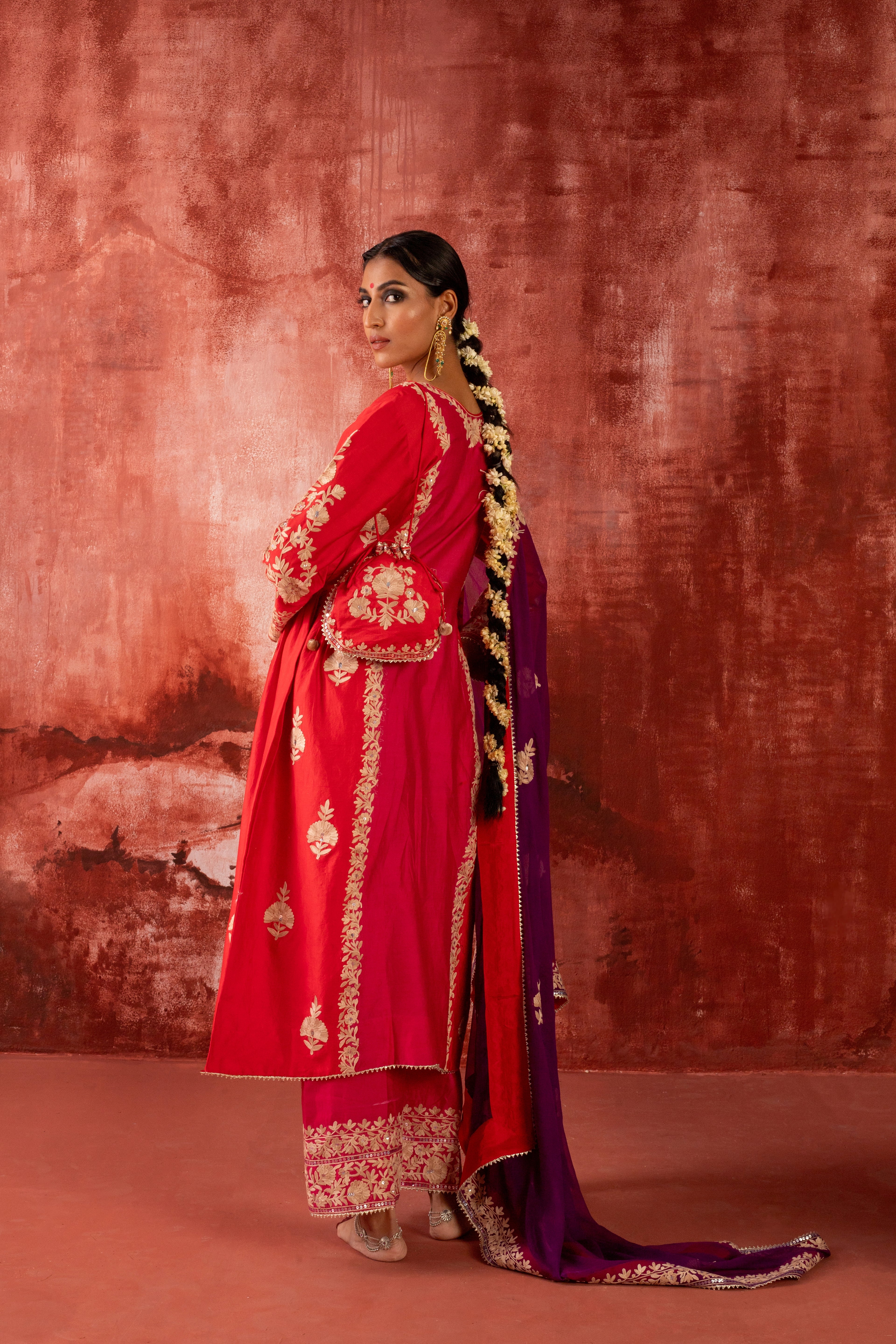 LAAL JODA