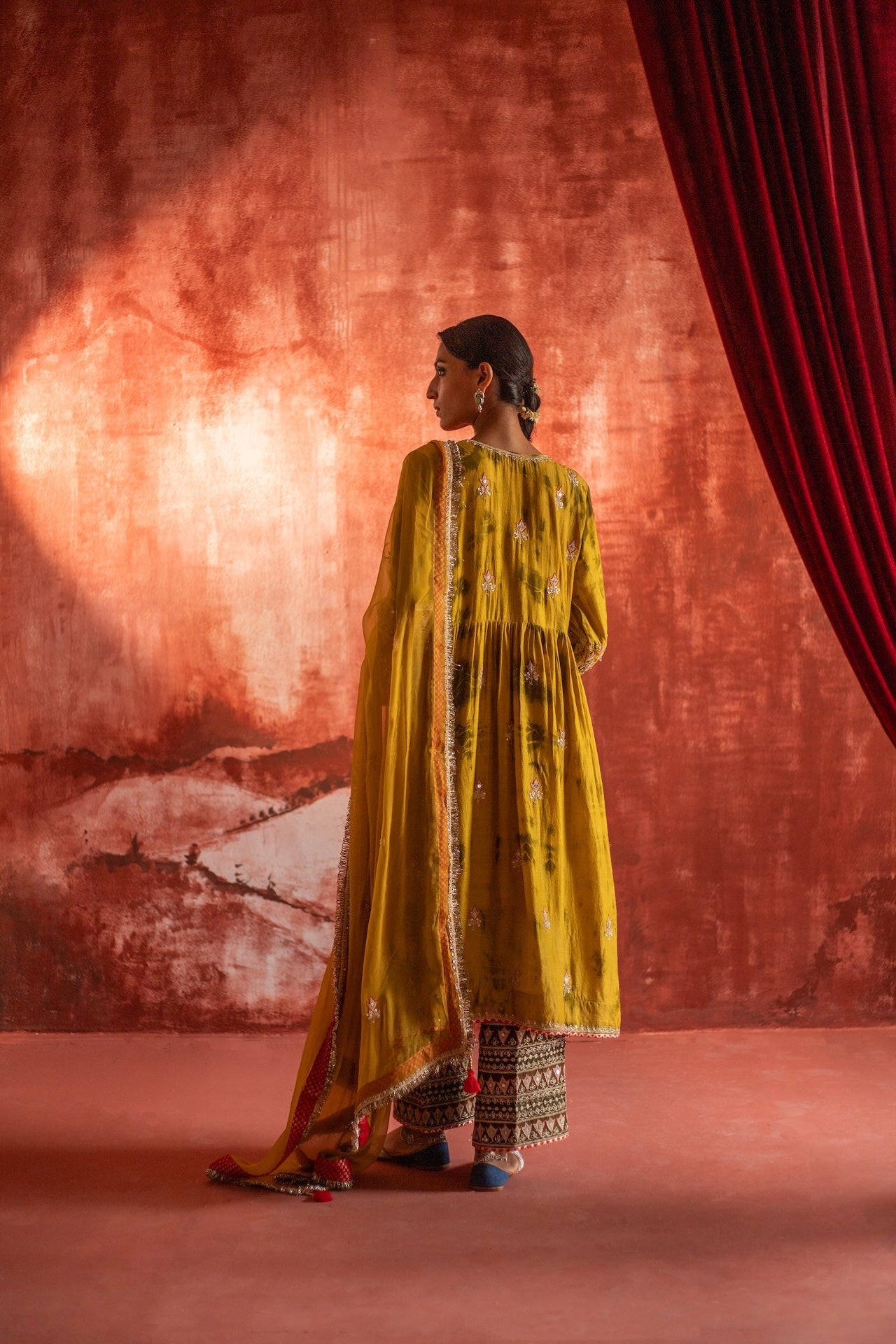SHAGNA DI HALDI