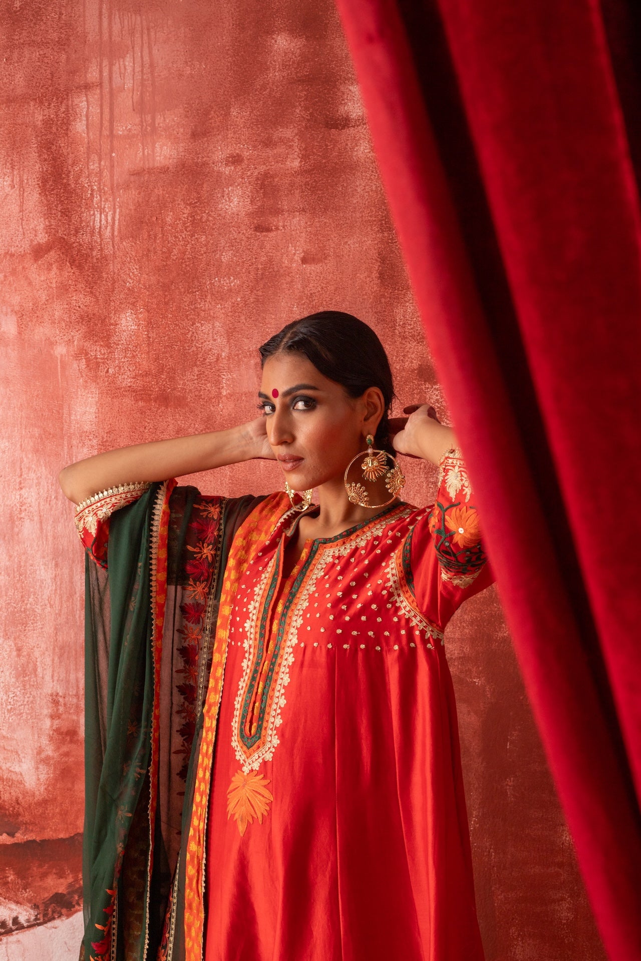 LAAL ISHQ