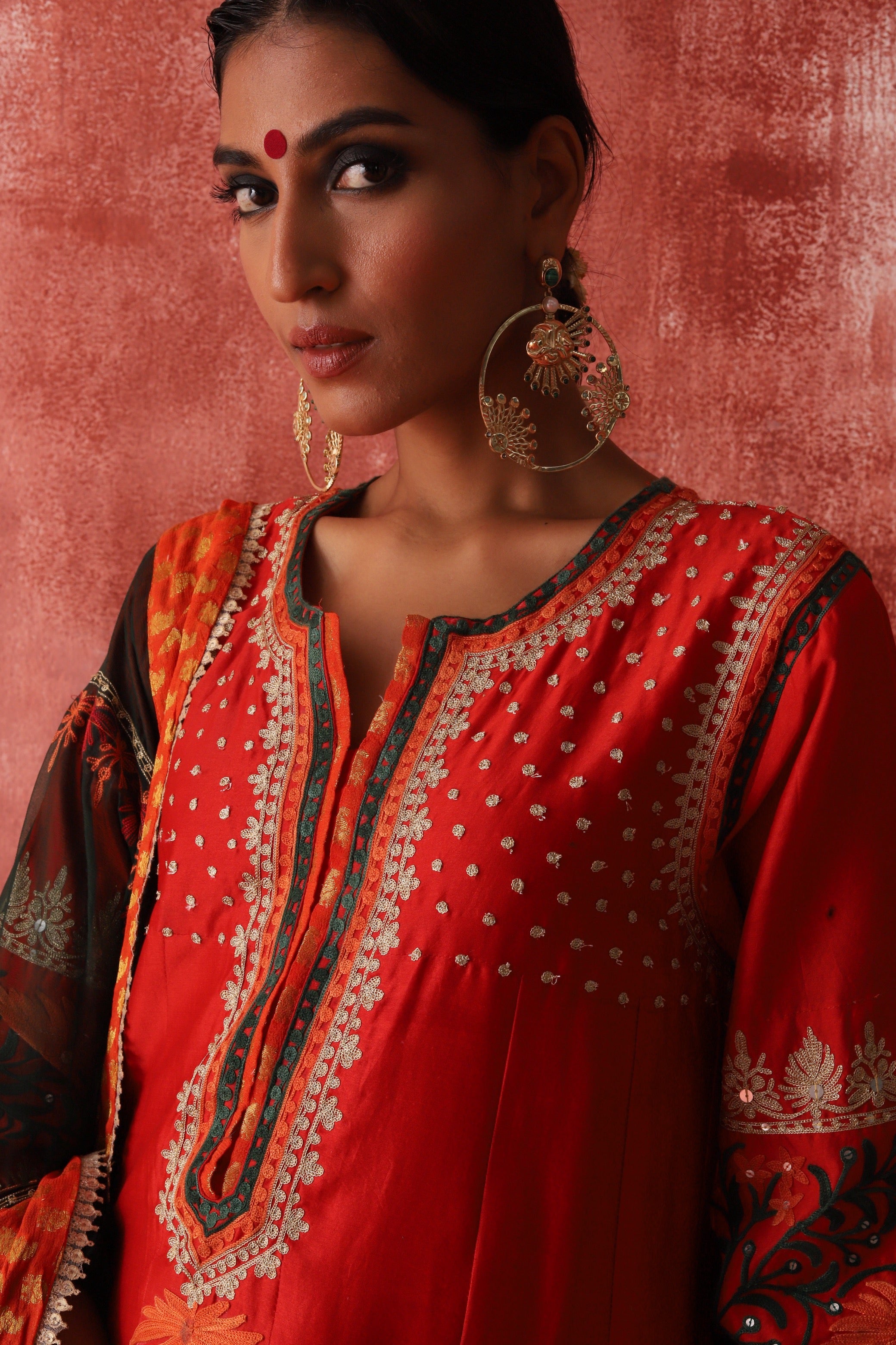 LAAL ISHQ
